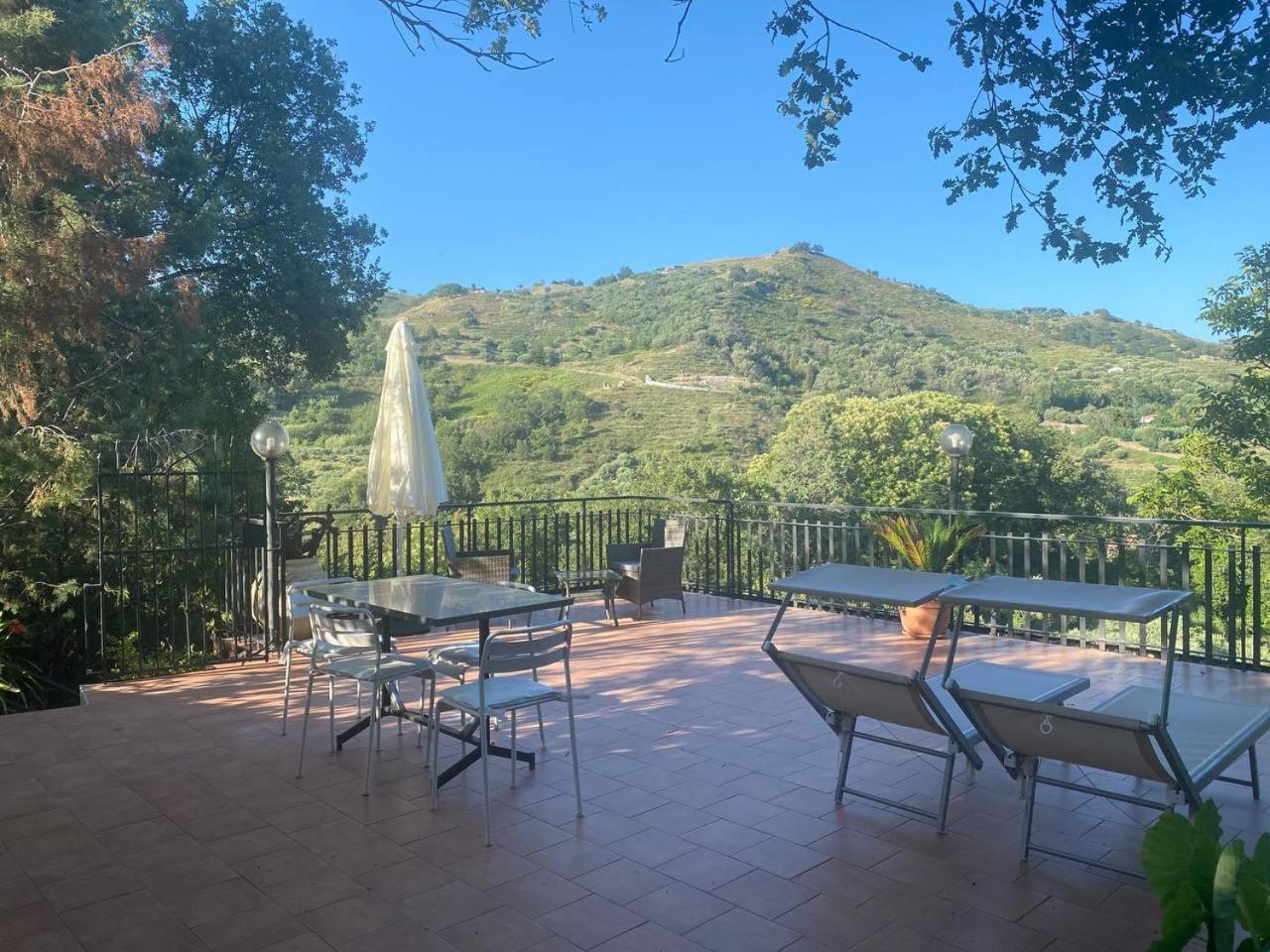 Agriturismo Etna-Mare Piedimonte Etneo Esterno foto