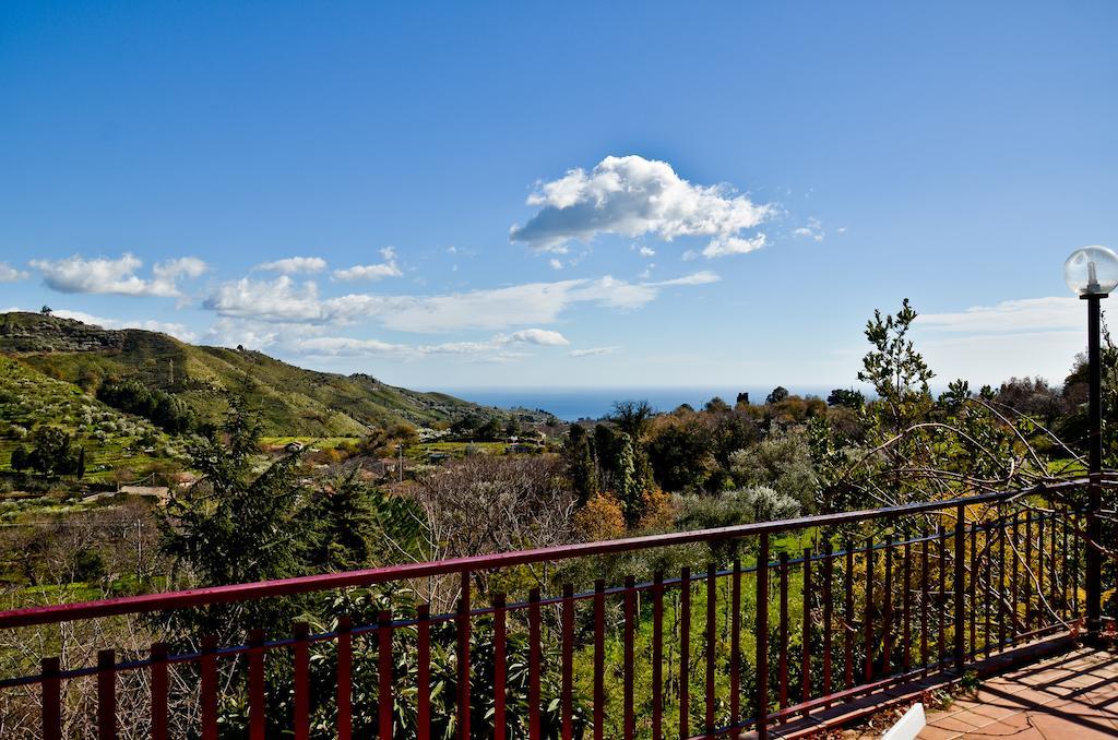 Agriturismo Etna-Mare Piedimonte Etneo Esterno foto